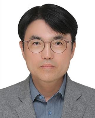 권창준 동문(대학원 법학과 박사) 고용노동부 차관 임명